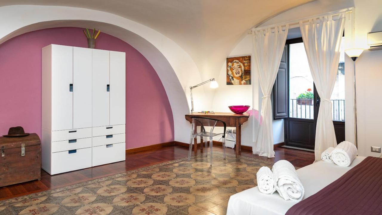 The House Apartment Catania Exterior photo