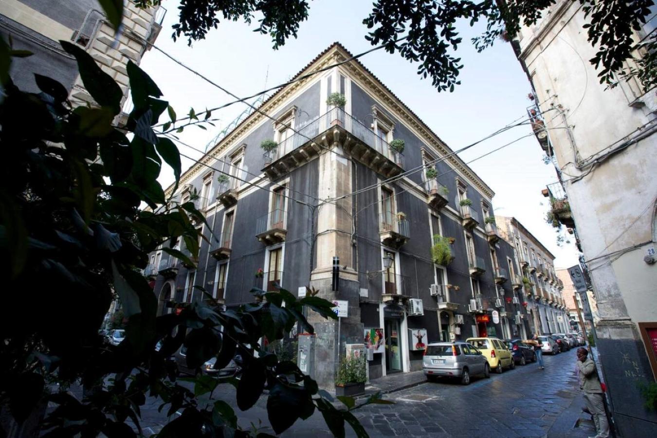 The House Apartment Catania Exterior photo